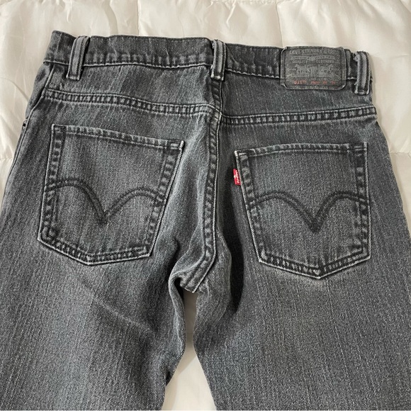 Black denim Levi’s 28x28 or 16 reg🎁bundle Levi’s $10 each - Picture 2 of 3